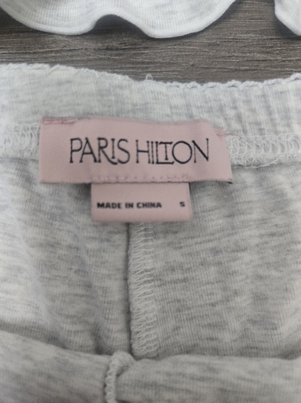 Paris Hilton Loungwear Set Grey Size Small Comfy Scalloped Hems Adjustable Strap - Picture 5 of 11